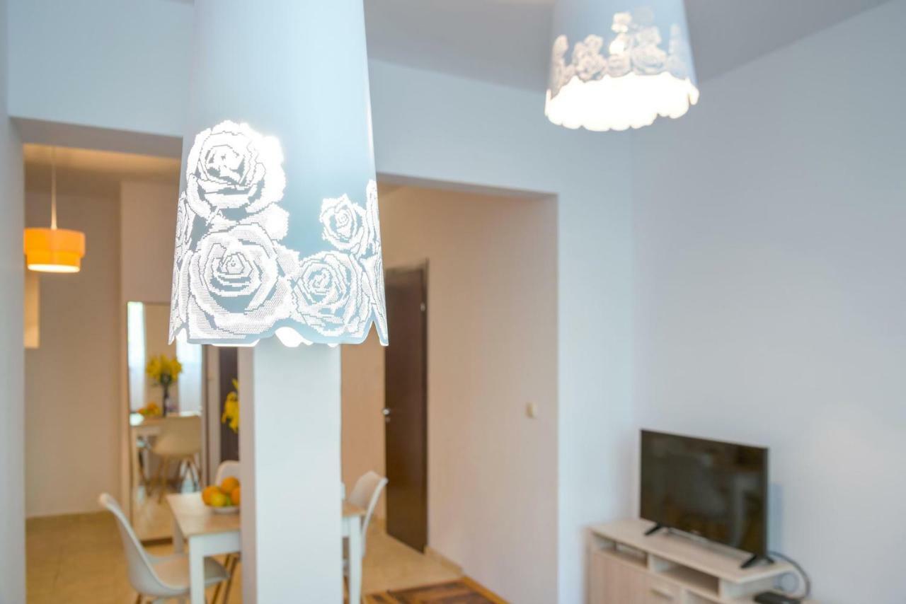 Comfort.Chic.Charming Apt With Terrace Near Ndk София Экстерьер фото