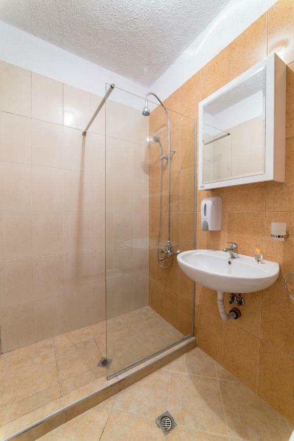 Comfort.Chic.Charming Apt With Terrace Near Ndk София Экстерьер фото